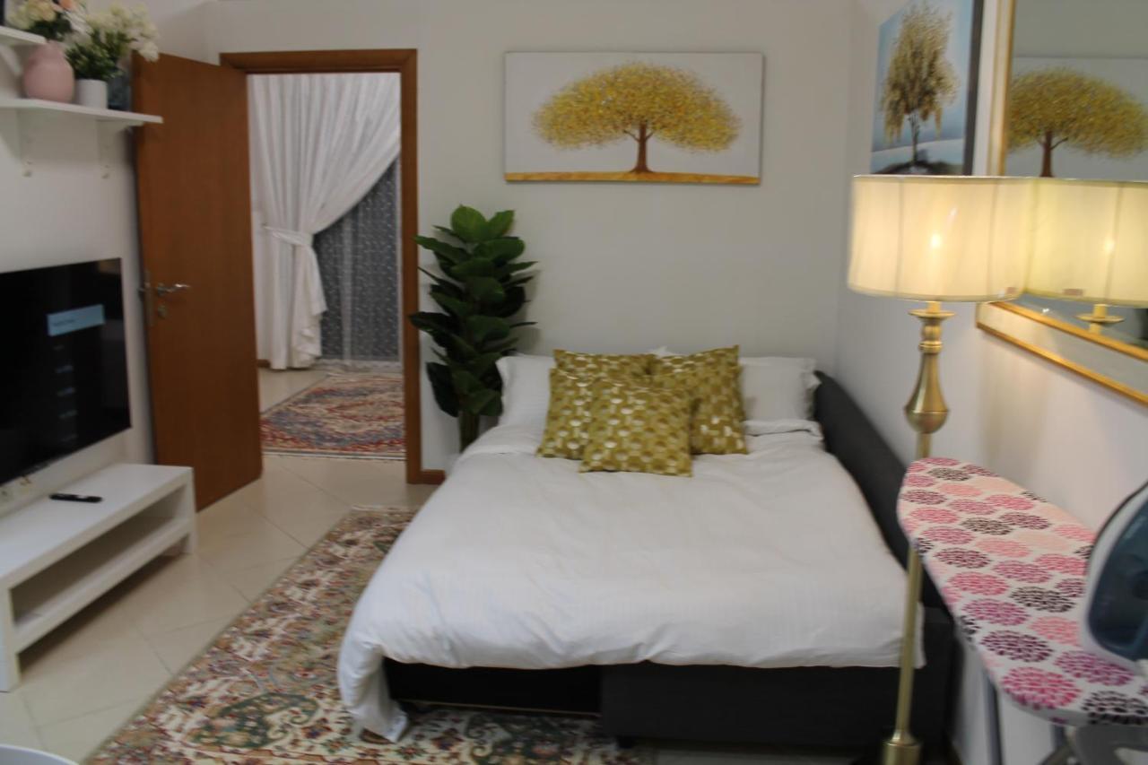 Newly Furnished Cozy 1 Bedroom Apartment Close To Jbr Beach And Metro Dubái Exterior foto